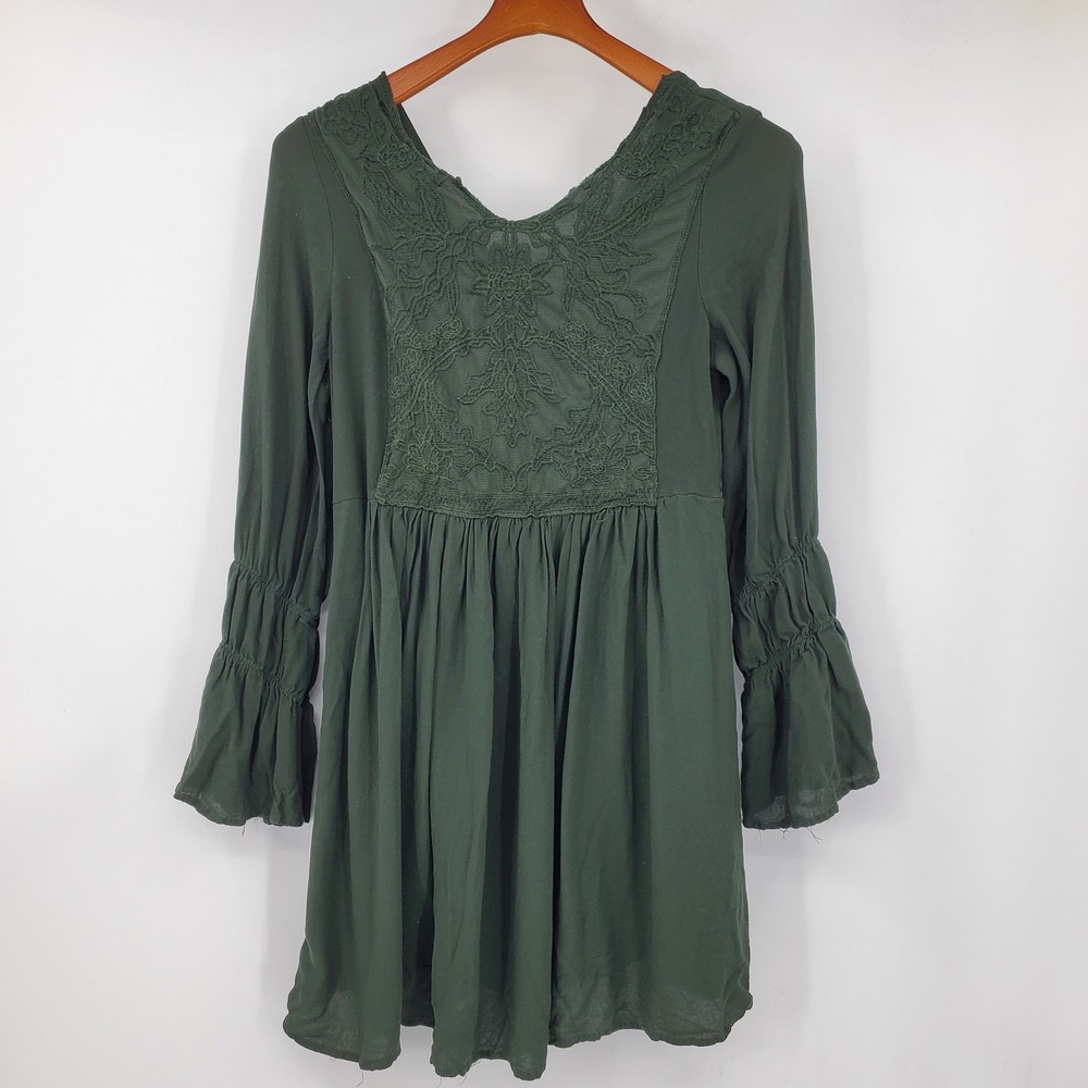Taylor & Sage Green Lace Bell Sleeve Babydoll Mini Dress M Forest Fairy Ethereal